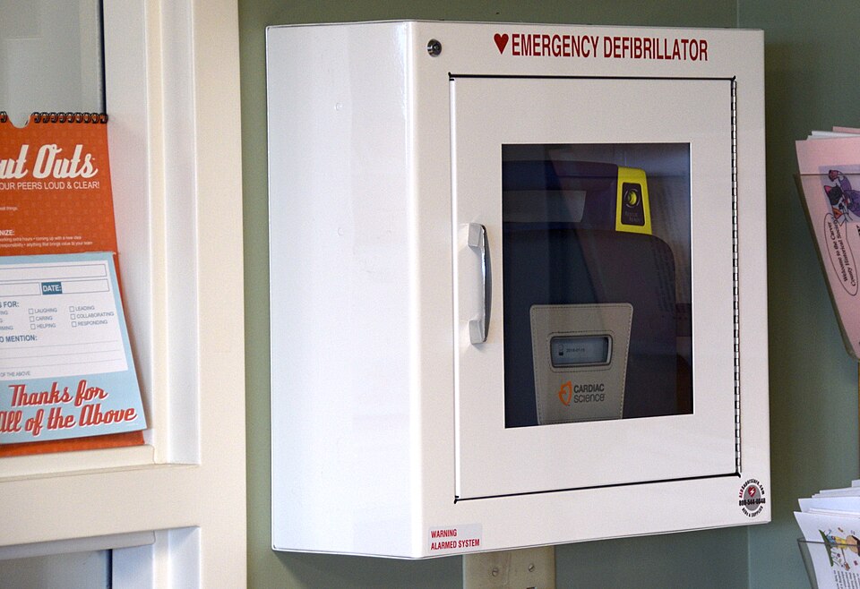 Automated Defibrillator (AED)