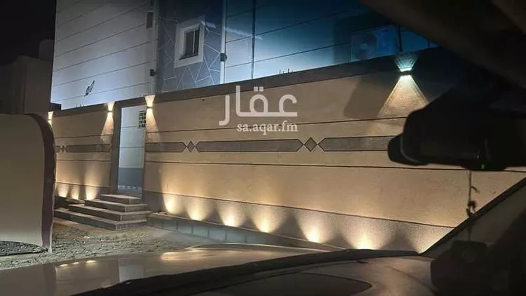 4-Bedroom Apartment in King Fahd, Madinah